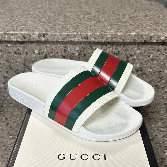 Gucci White Slides with Red and Green Bands - Picture 1 of 6
